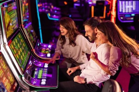 PopSlots Live Casino Myanmar Mobile APP ကစားသမားများ ဝင်ရောက်မှု